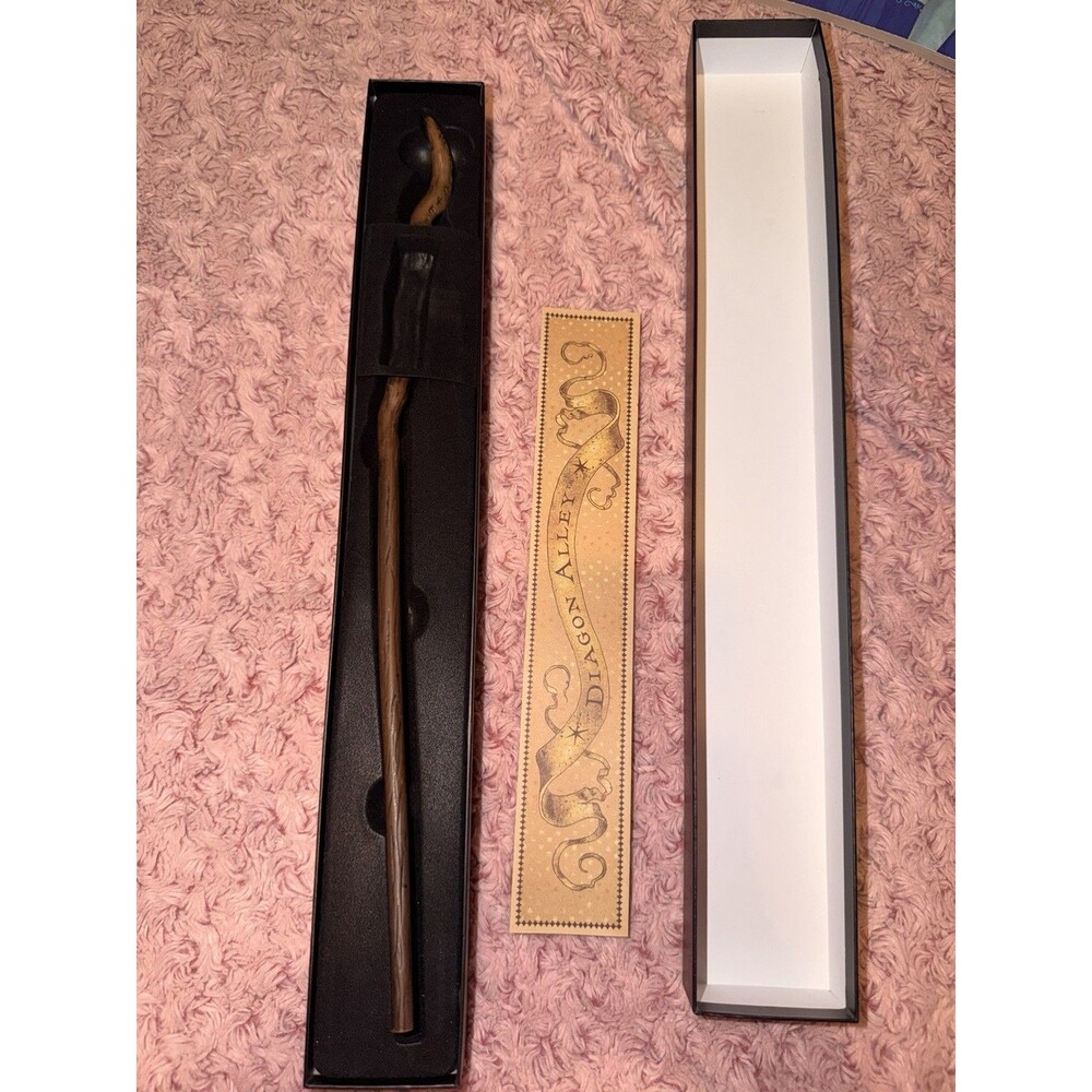 Gregorovitch Wand Wizarding World of Harry Potter Universal Studios